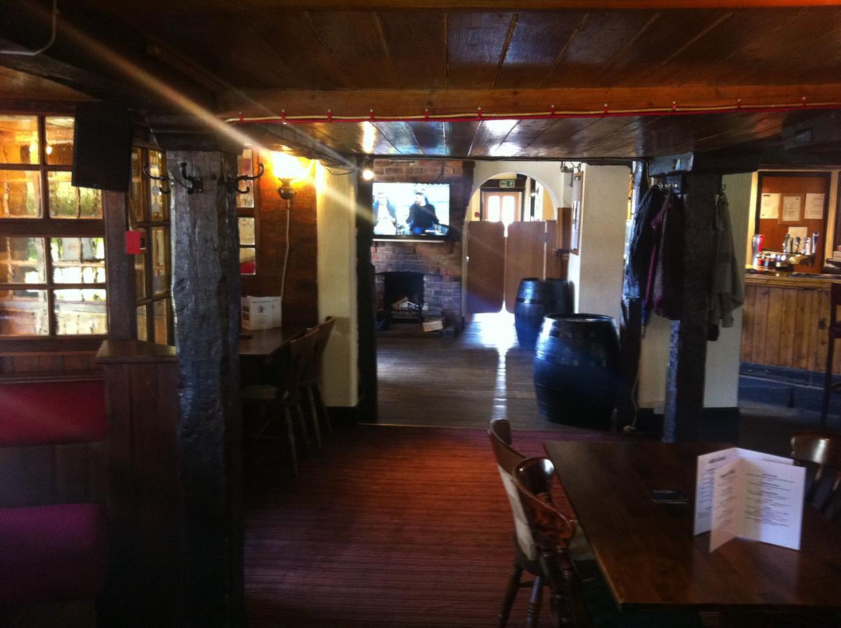 Coffee Pot Tavern Potterspury Exterior foto